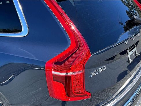 Used 2021 Volvo XC90 T6 Inscription w/ Lounge Package AWD/4WD image 41