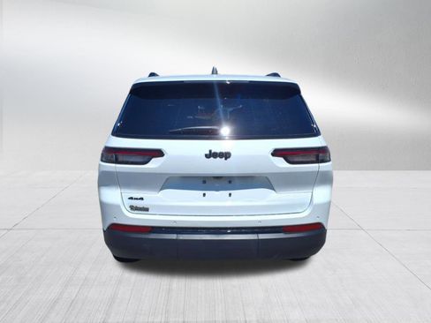 New 2025 Jeep Grand Cherokee L Altitude image 7
