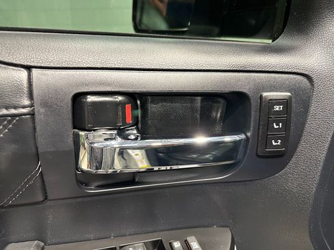 Used 2019 Toyota Tundra Platinum image 23