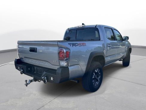 Used 2020 Toyota Tacoma TRD Off-Road w/ Technology Package AWD/4WD image 6