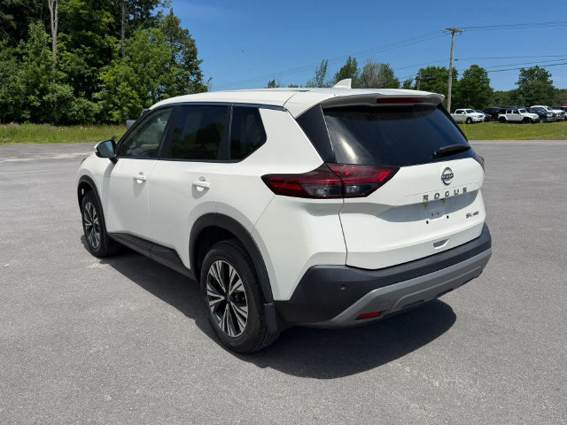 Used 2023 Nissan Rogue SV AWD/4WD image 3