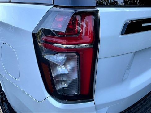 Used 2024 Chevrolet Suburban RST w/ Luxury Package AWD/4WD image 23