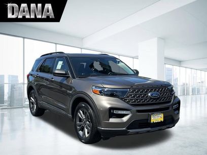 Certified 2021 Ford Explorer XLT w/ Equipment Group 202A