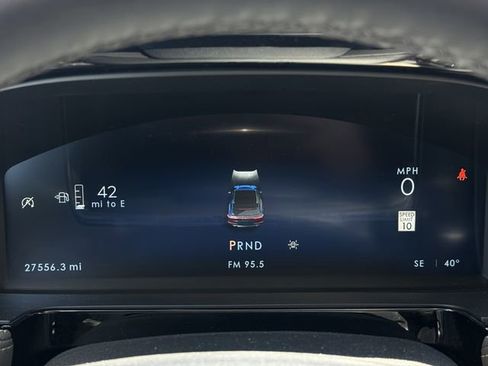 Used 2023 Lincoln Corsair AWD w/ Equipment Group 101A image 6