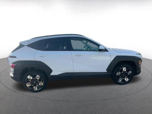 Used 2025 Hyundai Kona SEL image 16