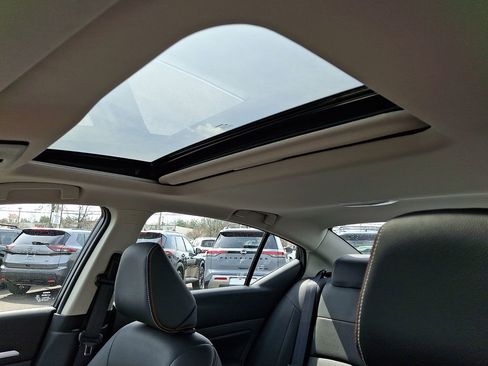 Certified 2025 Nissan Altima 2.5 SR w/ SR Premium Package image 14