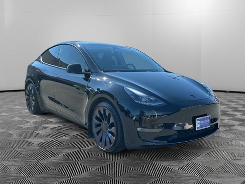 Used 2023 Tesla Model Y Performance AWD/4WD image 7
