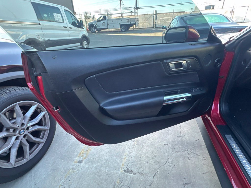Used 2022 Ford Mustang GT w/ GT Performance Package RWD image 9