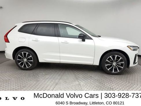 Certified 2025 Volvo XC60 B5 Plus AWD/4WD image 9