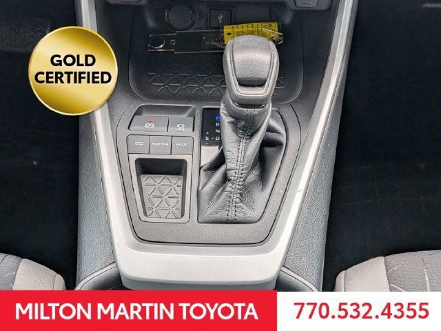 Certified 2021 Toyota RAV4 XLE w/ Convenience Package FWD image 19
