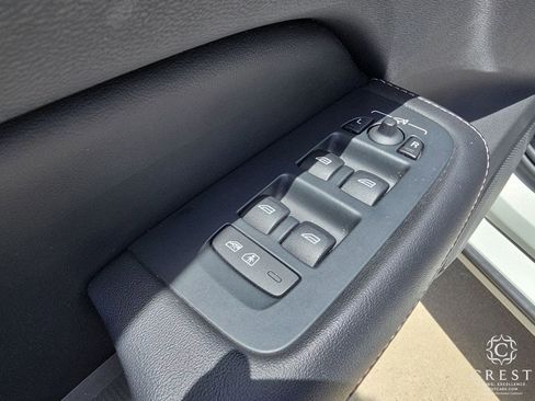Used 2020 Volvo S60 T5 Inscription FWD image 8