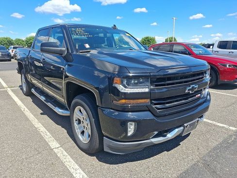 Certified 2017 Chevrolet Silverado 1500 LT w/ All Star Edition AWD/4WD image 3