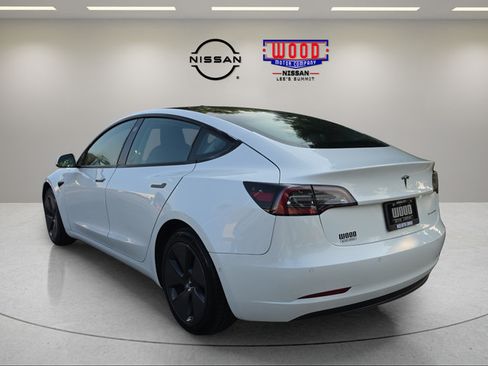 Used 2022 Tesla Model 3 Long Range AWD/4WD image 4