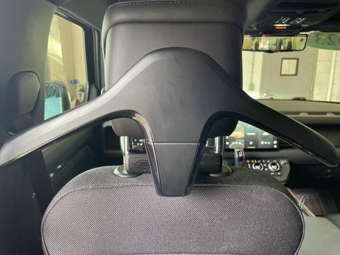 Used 2023 Land Rover Defender 110 X AWD/4WD image 32