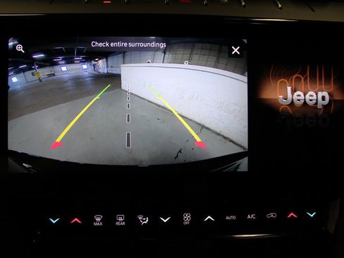 New 2026 Jeep Grand Cherokee Limited w/ Limited Altitude Package image 17