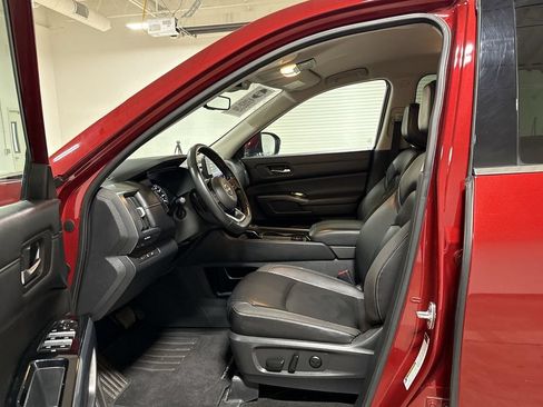 Used 2023 Nissan Pathfinder SL AWD/4WD image 20
