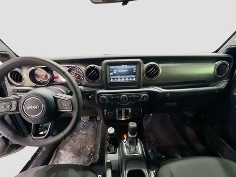 Used 2023 Jeep Wrangler Sport AWD/4WD image 22