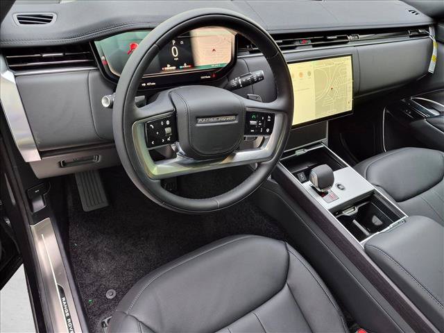 New 2026 Land Rover Range Rover Long Wheelbase SE AWD/4WD image 3