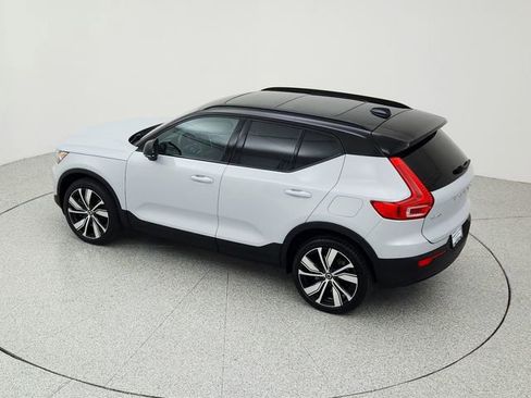 Certified 2022 Volvo XC40 P8 Recharge Plus image 16