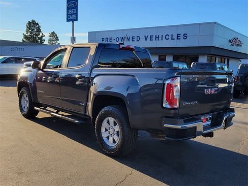 Used 2017 GMC Canyon 2WD Crew Cab w/ Convenience Package image 3