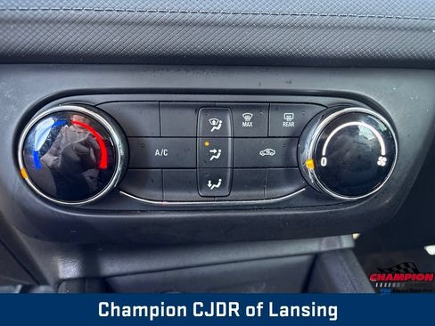 Used 2024 Chevrolet TrailBlazer LS w/ LS Convenience Package AWD/4WD image 27