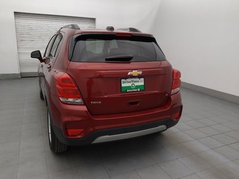 Used 2019 Chevrolet Trax LT w/ LT Convenience Package FWD image 6