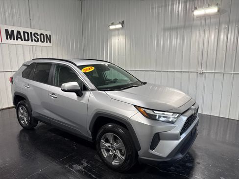 Used 2024 Toyota RAV4 XLE AWD/4WD image 6