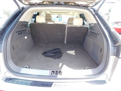 Used 2019 Lincoln Nautilus Reserve w/ Cargo Utility Package FWD image 19