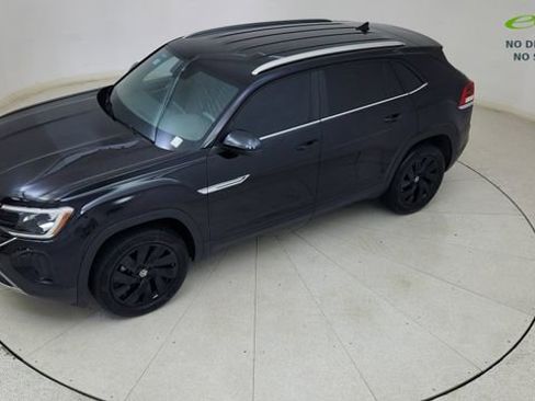 Used 2024 Volkswagen Atlas Cross Sport SE w/ Black Wheel Package FWD image 74