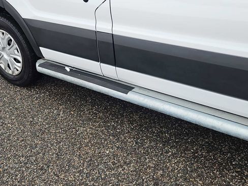 Used 2024 Ford Transit 250 Low Roof w/ Exterior Upgrade Package image 18