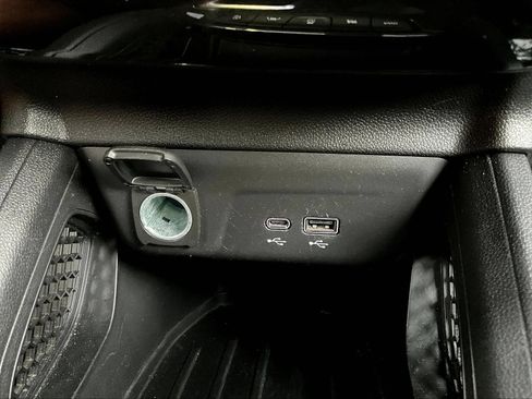 Used 2024 Chevrolet TrailBlazer RS AWD/4WD image 19