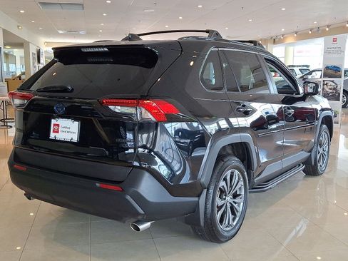 Certified 2023 Toyota RAV4 XLE Premium image 7