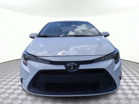Used 2020 Toyota Corolla LE FWD image 5