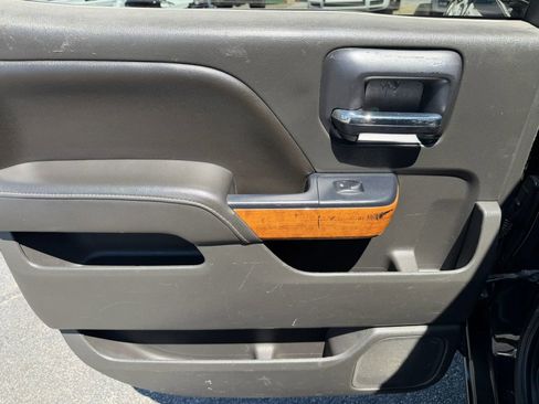 Used 2017 Chevrolet Silverado 1500 High Country RWD image 22