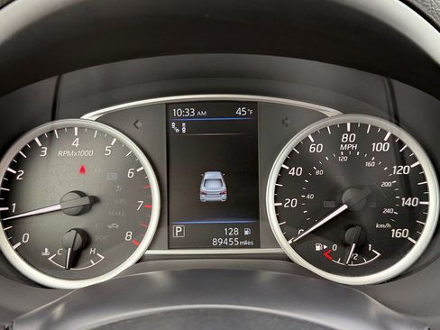 Used 2019 Nissan Sentra SV w/ Special Edition Package image 11