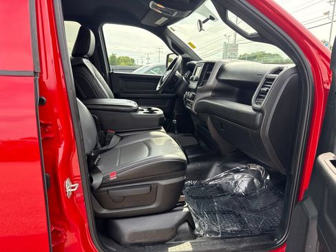 Certified 2024 RAM 2500 Tradesman w/ Chrome Appearance Group AWD/4WD image 25
