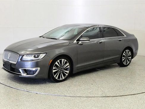 Used 2018 Lincoln MKZ Select w/ Technology Package FWD image 3
