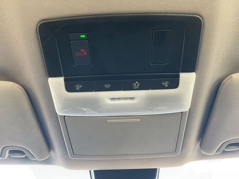 Used 2025 Nissan Altima 2.5 SV FWD image 15