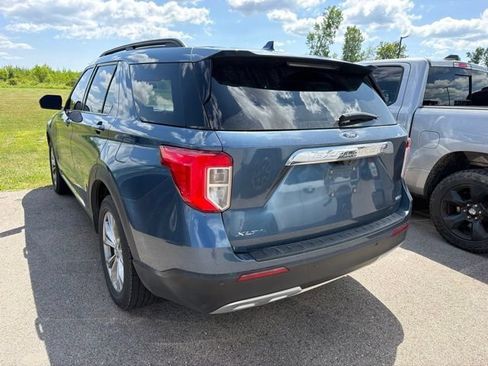 Used 2020 Ford Explorer XLT w/ Equipment Group 202A AWD/4WD image 9