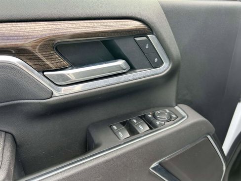 Used 2025 Chevrolet Silverado 2500 LT w/ Safety Package AWD/4WD image 18