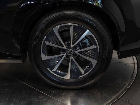 Used 2024 Lexus RZ 300e Premium FWD image 10
