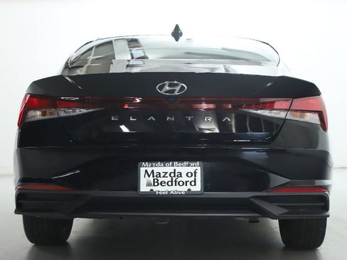 Used 2023 Hyundai Elantra SEL w/ Convenience Package FWD image 42