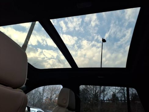 Used 2021 Chevrolet Tahoe Premier image 27