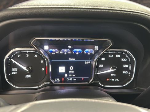 Used 2020 GMC Sierra 1500 AT4 w/ AT4 Premium Package AWD/4WD image 11