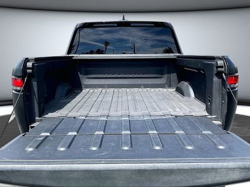 Used 2022 Rivian R1T Adventure image 7