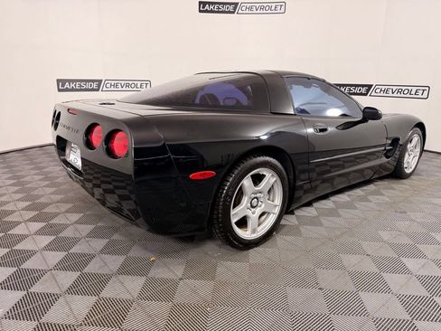 Used 1998 Chevrolet Corvette Coupe w/ Roof Pkg RWD image 7