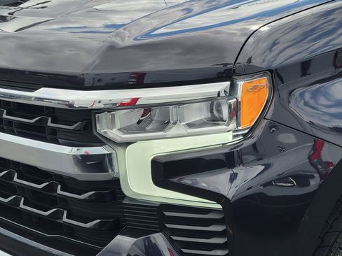 Used 2023 Chevrolet Silverado 1500 LT RWD image 24