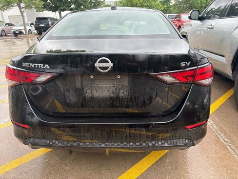 Used 2024 Nissan Sentra SV FWD image 5