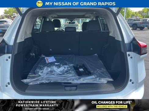 New 2026 Nissan Rogue Dark Armor AWD/4WD image 23