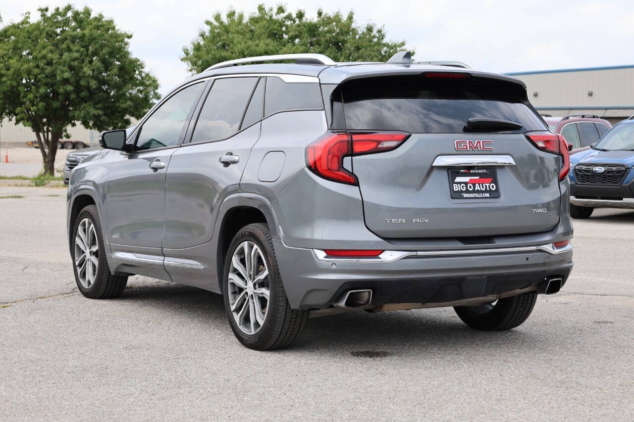 Used 2020 GMC Terrain Denali w/ Denali Premium Package AWD/4WD image 11